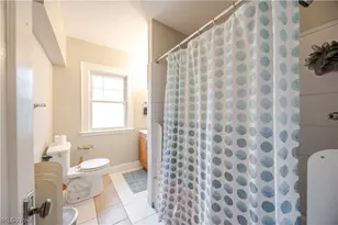 3152 E Derbyshire Rd, Cleveland Heights, OH 44118 - Photo 11