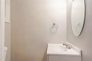 3152 E Derbyshire Rd, Cleveland Heights, OH 44118 - Photo 7