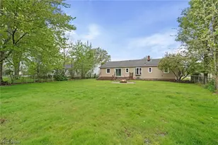 13257 Whitney Rd, Strongsville, OH 44136 - Photo 31