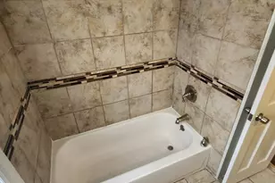 3599 Grosvenor Rd, Cleveland Heights, OH 44118 - Photo 17