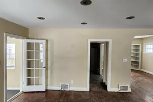 3599 Grosvenor Rd, Cleveland Heights, OH 44118 - Photo 3