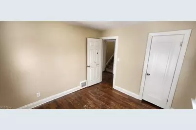 3599 Grosvenor Road, Cleveland Heights, OH 44118 - Photo 15