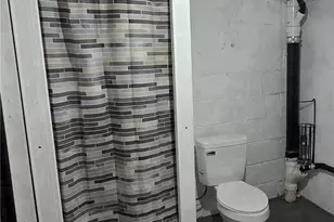 688 Dayton St, Akron, OH 44310 - Photo 33