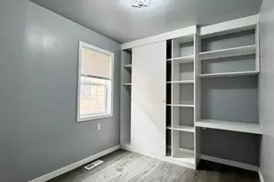 1615 E 47th St, Loveland, OH 44103 - Photo 5