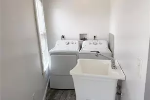 1884 E 120th St, Loveland, OH 44106 - Photo 15