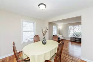 4037 Monticello Blvd, Cleveland Heights, OH 44121 - Photo 9