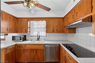 390 Ridgefield Ave, Boardman, OH 44512 - Photo 11