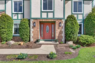 14357 Crystal Creek Dr, Strongsville, OH 44149 - Photo 3