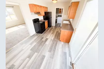 7621 Miami Road, Mentor on the Lake, OH 44060 - Photo 5