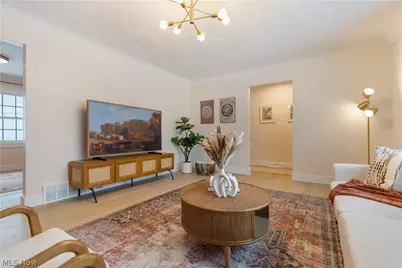 960 Impala Drive, Akron, OH 44319 - Photo 7