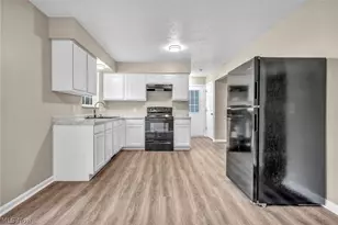 1245 Jersey St, Alliance, OH 44601 - Photo 9