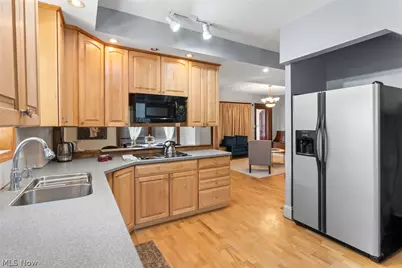 12404 Larchmere Boulevard, Loveland, OH 44120 - Photo 9