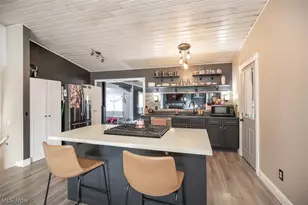 926 Sherwood Dr, Elyria, OH 44035 - Photo 5