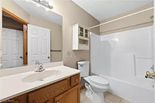 2401 Bunker Ln, Willoughby, OH 44094 - Photo 25