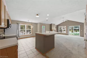 2401 Bunker Ln, Willoughby, OH 44094 - Photo 5