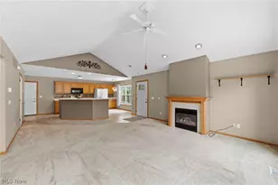 2401 Bunker Ln, Willoughby, OH 44094 - Photo 13