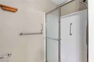 2401 Bunker Ln, Willoughby, OH 44094 - Photo 21