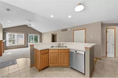 2401 Bunker Lane #A, Willoughby, OH 44094 - Photo 7