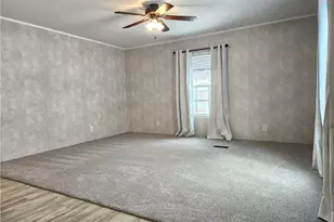 202 W Main Rd, Conneaut, OH 44030 - Photo 5