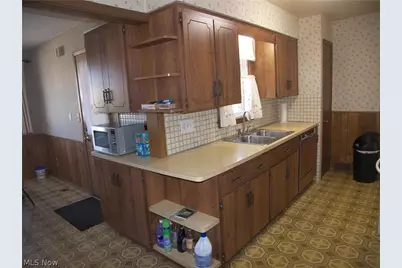 20871 Trebec Boulevard, Euclid, OH 44119 - Photo 9