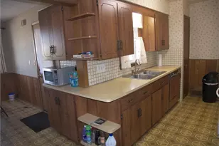20871 Trebec Blvd, Euclid, OH 44119 - Photo 9