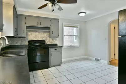 94 Jennette Drive, Youngstown, OH 44512 - Photo 15