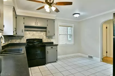 94 Jennette Drive, Youngstown, OH 44512 - Photo 17