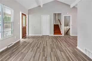 6304 Meadowbrook Dr, Mentor, OH 44060 - Photo 5