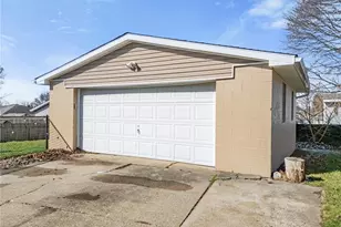 584 Hilbish Ave, Akron, OH 44312 - Photo 21