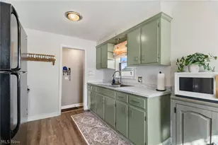 584 Hilbish Ave, Akron, OH 44312 - Photo 7