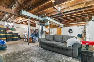 584 Hilbish Ave, Akron, OH 44312 - Photo 17