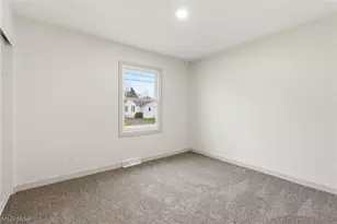 176 Grace Ave, Barberton, OH 44203 - Photo 23