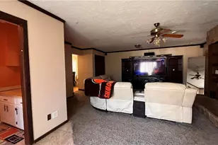 1766 Longwood Dr, Mayfield Heights, OH 44124 - Photo 25