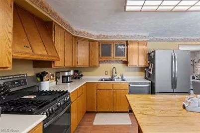 542 Snively Avenue NW, Massillon, OH 44646 - Photo 5