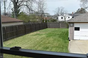 11062 Blossom Ave, Parma Heights, OH 44130 - Photo 39