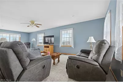 2186 Woodline Avenue SW, North Lawrence, OH 44666 - Photo 11