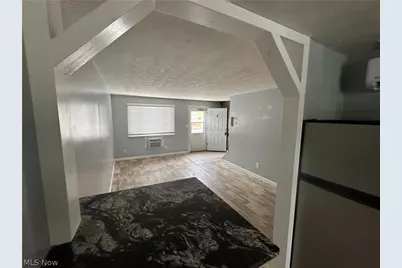 29902 Euclid Avenue #B7, Wickliffe, OH 44092 - Photo 3