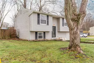 1077 S Diamond St, Ravenna, OH 44266 - Photo 25