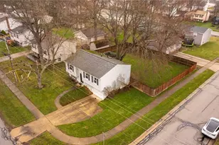 1077 S Diamond St, Ravenna, OH 44266 - Photo 5