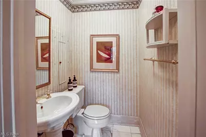 13715 Shaker Boulevard #1B, Loveland, OH 44120 - Photo 7