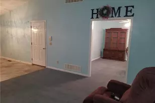 148 Bentley Dr, Elyria, OH 44035 - Photo 5