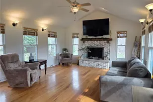 8566 Chatham Rd, Medina, OH 44256 - Photo 9