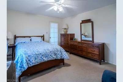 13699 Cedar Road, University Heights, OH 44118 - Photo 15