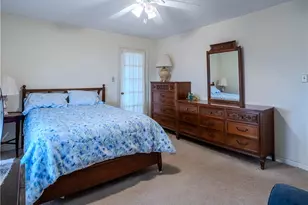 13699 Cedar Rd, University Heights, OH 44118 - Photo 15