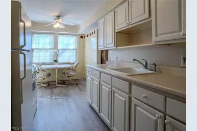 13699 Cedar Road, University Heights, OH 44118 - Photo 9