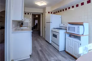 13699 Cedar Rd, University Heights, OH 44118 - Photo 11