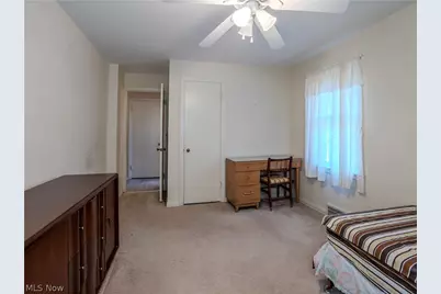 13699 Cedar Road, University Heights, OH 44118 - Photo 17