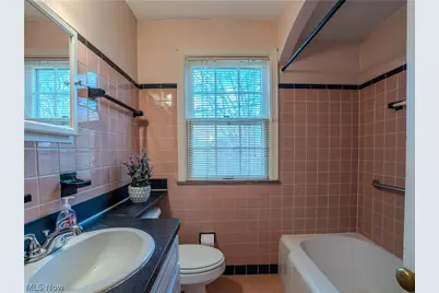 13699 Cedar Road, University Heights, OH 44118 - Photo 21