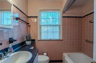 13699 Cedar Rd, University Heights, OH 44118 - Photo 21