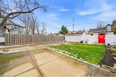 94 E 217th Street, Euclid, OH 44123 - Photo 29